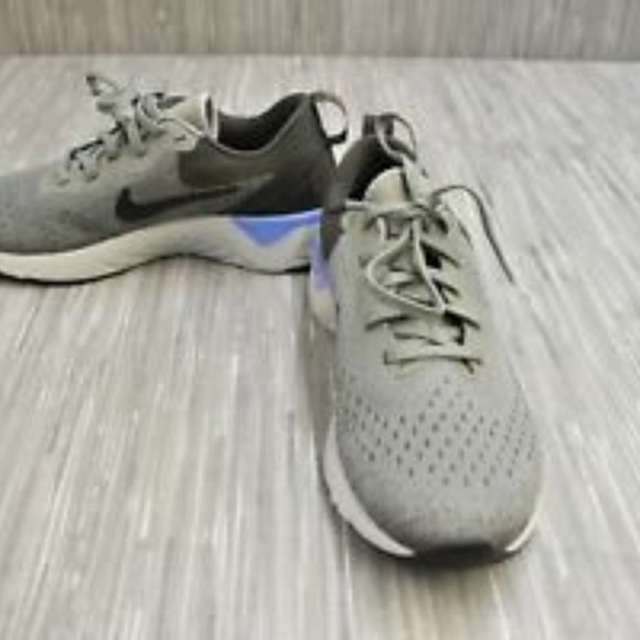 Nike W's Odyssey React Running Shoe - Picture 3 of 3